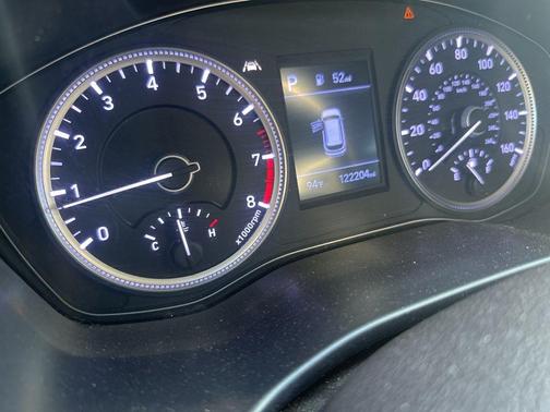 Quartz White 2019 Hyundai SANTA FE SE 2.4