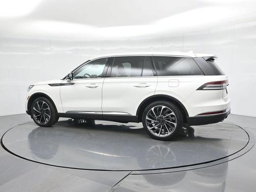 2023 Lincoln Aviator Reserve AWD