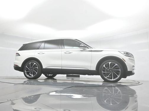 2023 Lincoln Aviator Reserve AWD