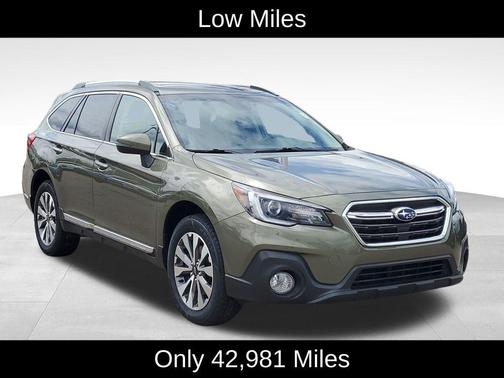 Wilderness Green Metallic 2019 Subaru Outback 2.5i Touring