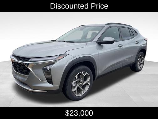 Sterling Gray Metallic 2025 Chevrolet Trax LT