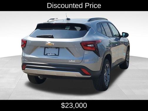 Sterling Gray Metallic 2025 Chevrolet Trax LT