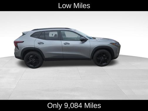 Sterling Gray Metallic 2024 Chevrolet Trax ACTIV