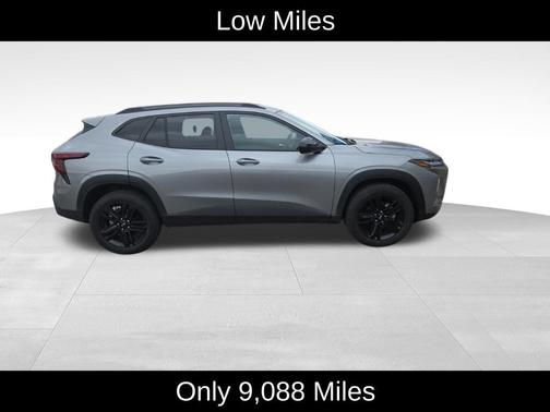 Sterling Gray Metallic 2024 Chevrolet Trax ACTIV