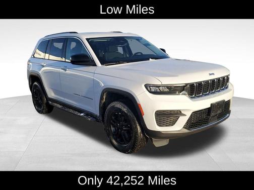 2023 Jeep Grand Cherokee Laredo