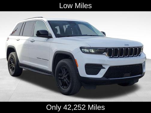 2023 Jeep Grand Cherokee Laredo