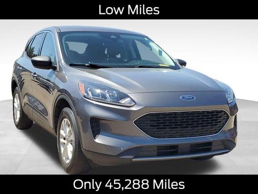 Carbonized Gray Metallic 2022 Ford Escape SE