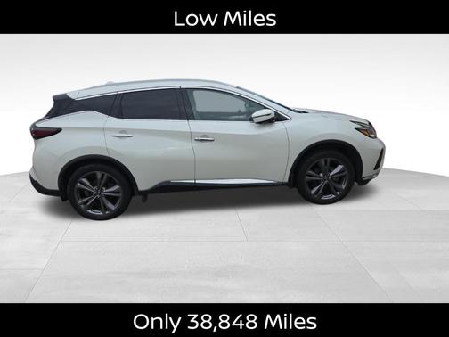 Pearl White Tri-Coat 2023 Nissan Murano Platinum