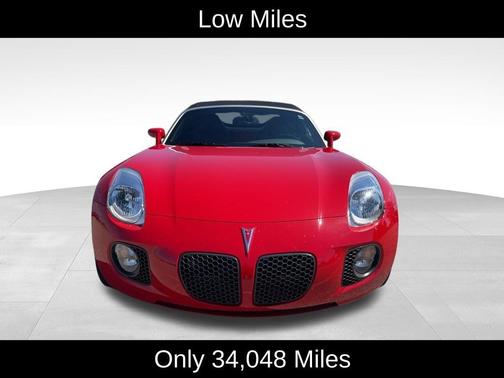 Aggressive Victory Red 2009 Pontiac Solstice GXP