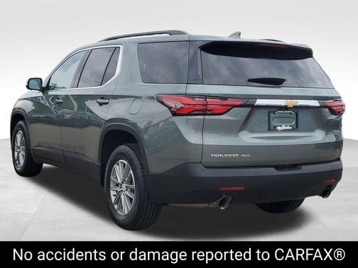 Silver Sage Metallic 2023 Chevrolet Traverse LT Cloth