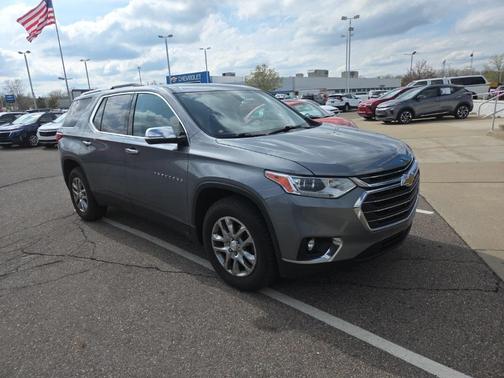 2018 Chevrolet Traverse LT Cloth