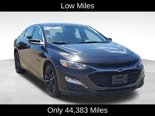 Mosaic Black Metallic 2024 Chevrolet Malibu LT