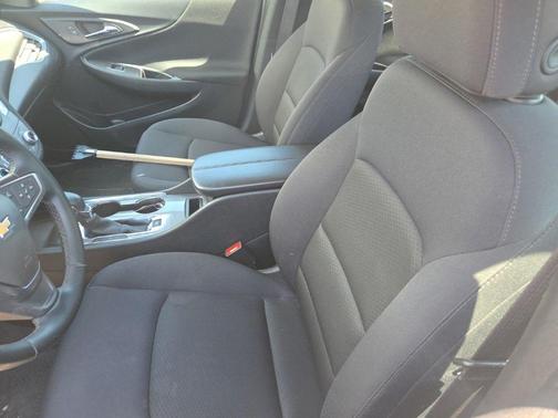 Mosaic Black Metallic 2024 Chevrolet Malibu LT