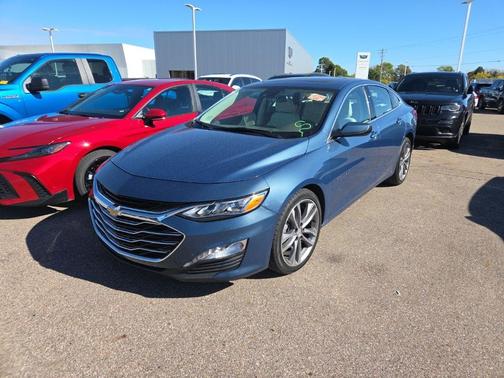2024 Chevrolet Malibu 2LT
