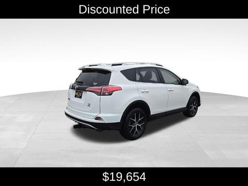 2017 Toyota RAV4 SE