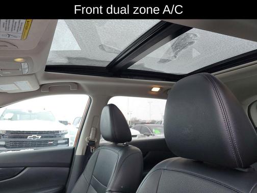 2017 Nissan Rogue SL