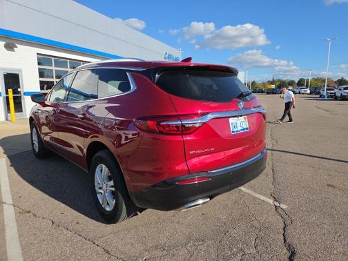 2020 Buick Enclave Essence