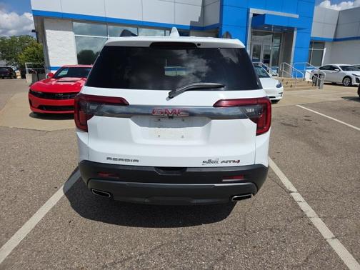 2021 GMC Acadia AT4
