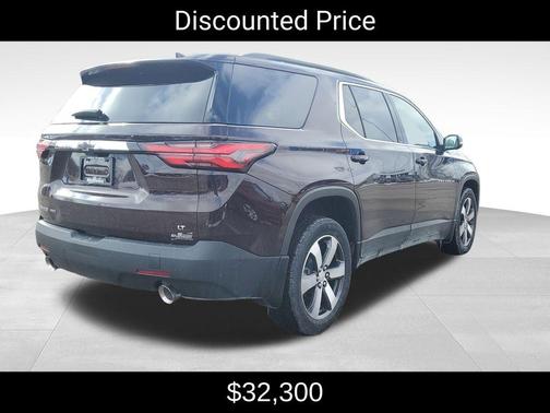 2023 Chevrolet Traverse LT Leather