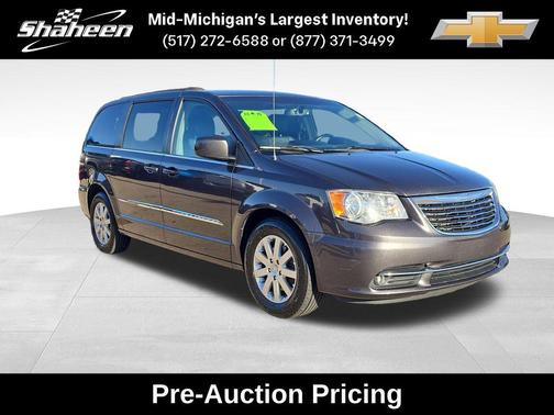 2016 Chrysler Town & Country Touring