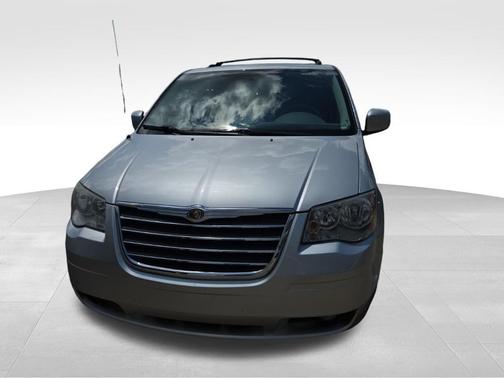 Bright Silver Clearcoat Metallic 2010 Chrysler Town & Country Touring
