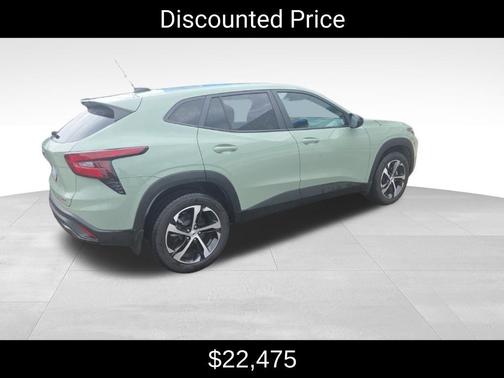 Green 2024 Chevrolet Trax 1RS