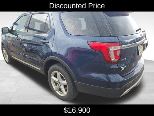Blue 2017 Ford Explorer XLT