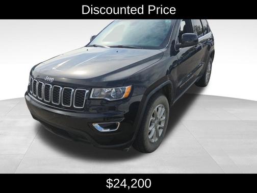 Diamond Black 2022 Jeep Grand Cherokee WK Laredo