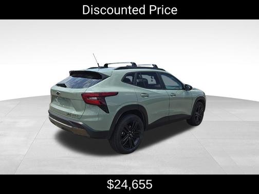 Green 2025 Chevrolet Trax ACTIV