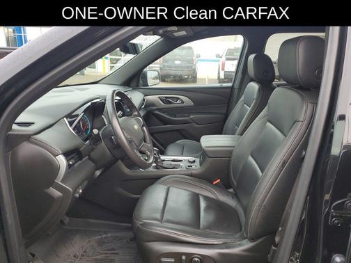 2022 Chevrolet Traverse LT Leather