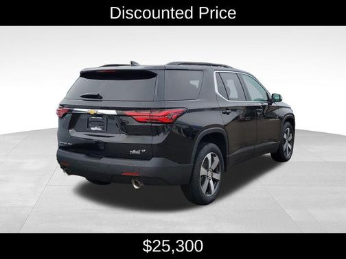 2022 Chevrolet Traverse LT Leather