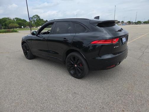 2019 Jaguar F-PACE S