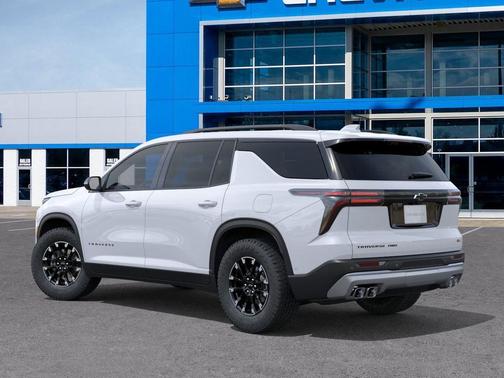 Polar White 2026 Chevrolet Traverse Z71