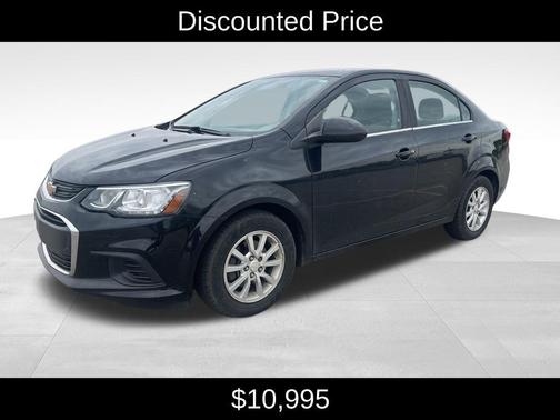 Mosaic Black Metallic 2017 Chevrolet Sonic LT