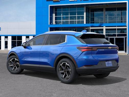 2026 Chevrolet Equinox EV LT 2