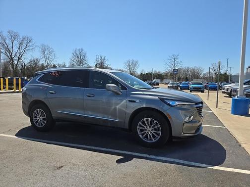 2023 Buick Enclave Essence
