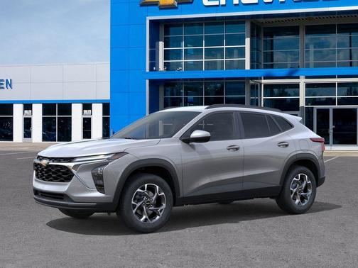Sterling Gray Metallic 2026 Chevrolet Trax LT