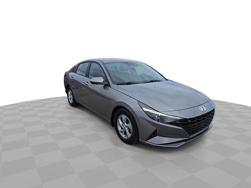 2023 Hyundai ELANTRA SE