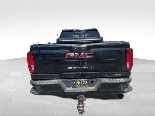 Black 2021 GMC Sierra 2500 Denali