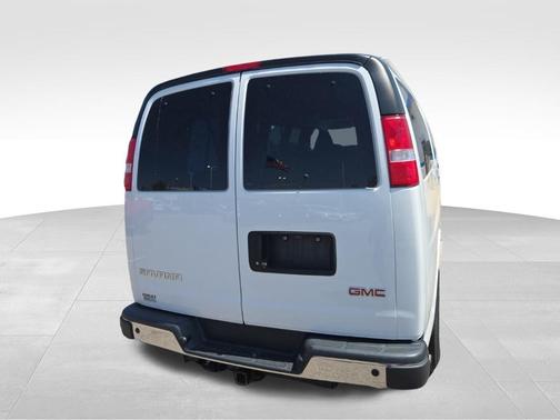 Summit White 2020 GMC Savana 3500 LT