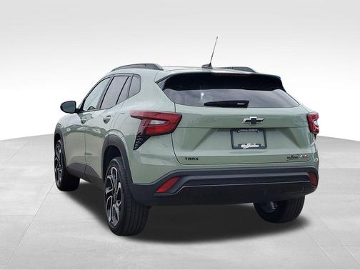 Green 2024 Chevrolet Trax 2RS