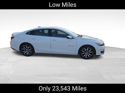 Summit White 2024 Chevrolet Malibu RS