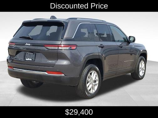 Metallic 2023 Jeep Grand Cherokee Laredo