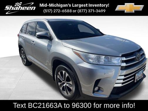 Silver 2017 Toyota Highlander XLE