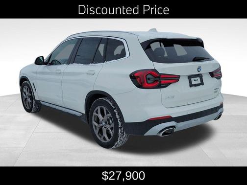 White 2022 BMW X3 xDrive30i