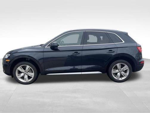 Moonlight Blue Metallic 2018 Audi Q5 2.0T Premium Plus