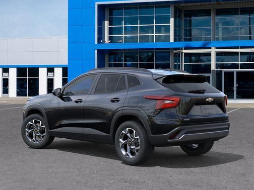 Mosaic Black Metallic 2026 Chevrolet Trax LT