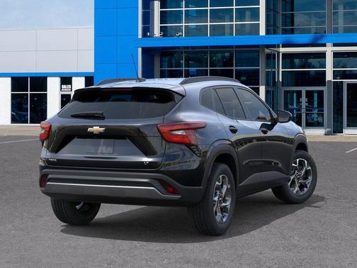 Mosaic Black Metallic 2026 Chevrolet Trax LT