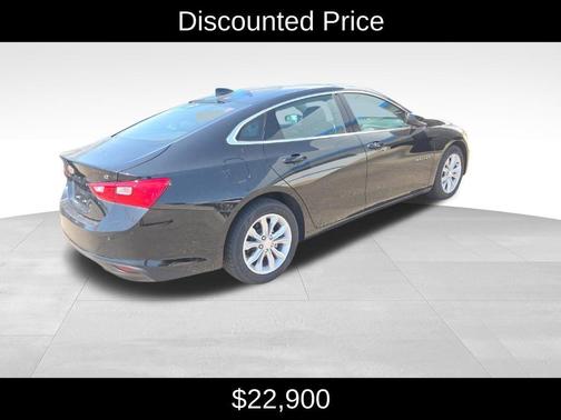 Mosaic Black Metallic 2024 Chevrolet Malibu LT