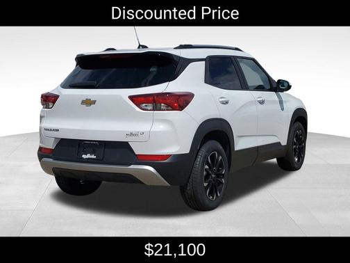 Summit White 2023 Chevrolet Trailblazer LT